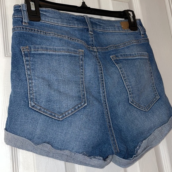 GARAGE Jean Shorts Distressed High Rise Cuffed Size 7 - Picture 9 of 16